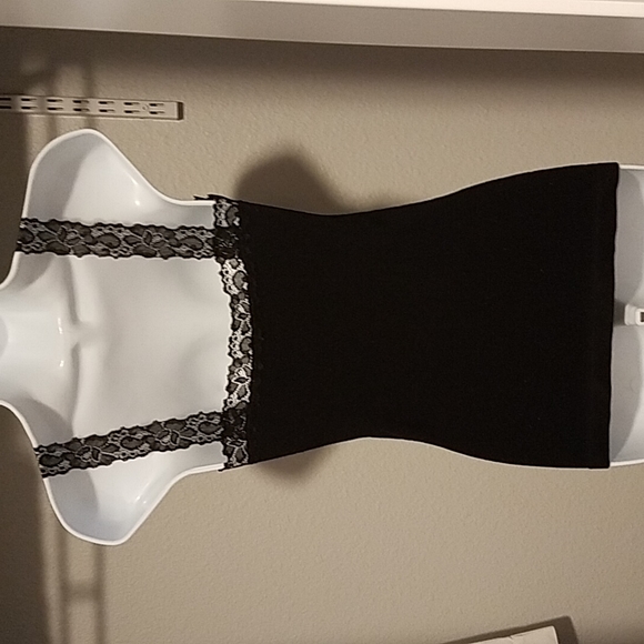 3 Camisoles one black, one brown, one navy - Picture 2 of 7